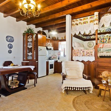 Villa Symone Afiartis Екстер'єр фото
